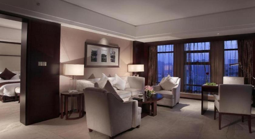 White Swan Hotel צ'אנגשה מראה חיצוני תמונה